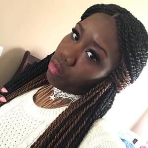 Meet your Posher, Monique